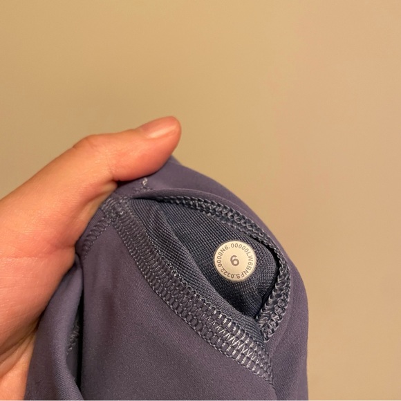Lululemon Wunder Train High-Rise Crop 23", size 6 - Picture 6 of 6